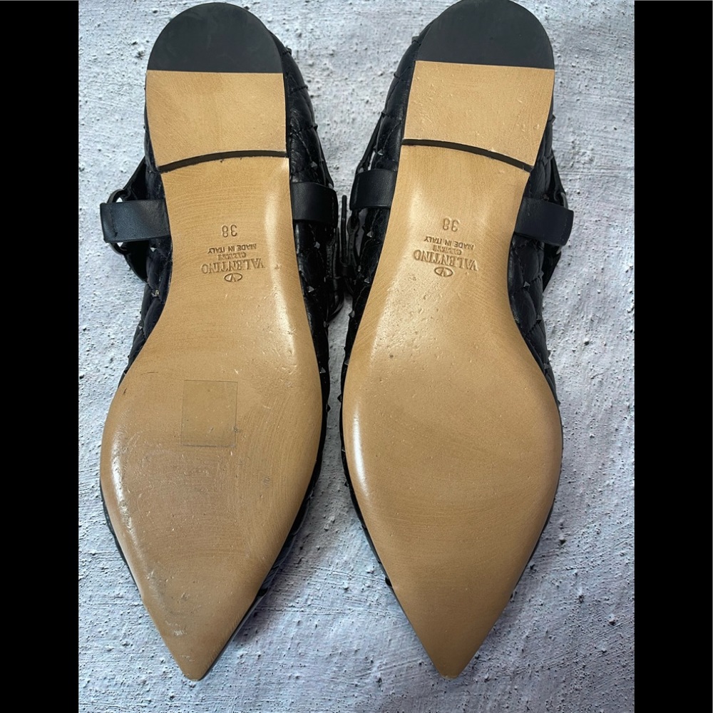 Valentino Garavani Quilted Rockstud Metal Cap Toe Ballerina Flats (8) - Picture 4 of 9